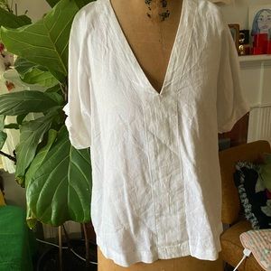 Universal Threads v-neck linen blouse XL